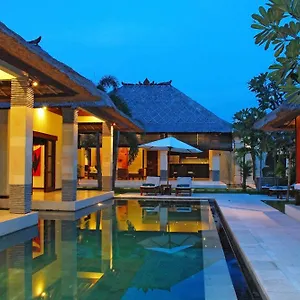  Villa Cahaya Indonesia